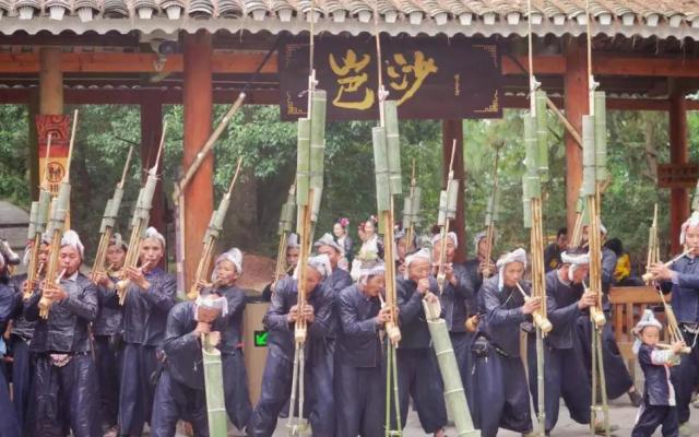 重庆出发贵州4日自驾游:丹寨-岜沙苗寨-加榜梯田-肇兴侗寨4日休闲自驾游
