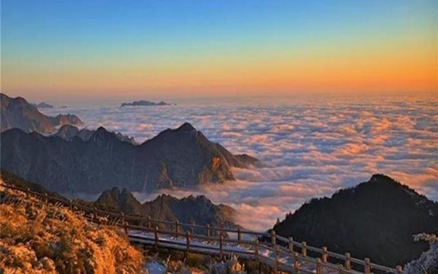 江苏出发到湖北7日自驾游:问道武当山-探秘神农架7日自驾游