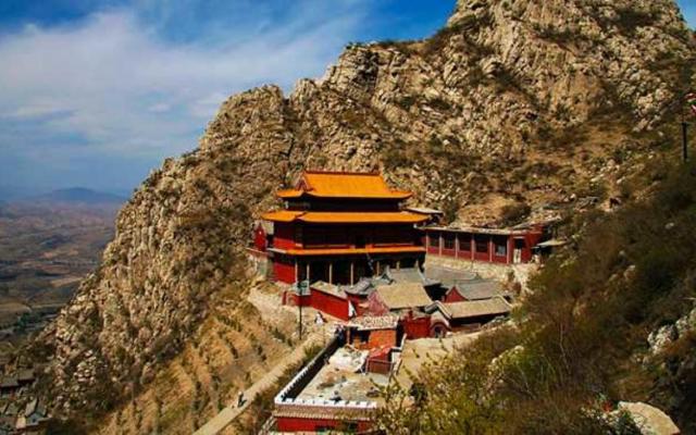 北京周边2日河北自驾游:鸡鸣山-奥伦达美西风情小镇2日自驾游