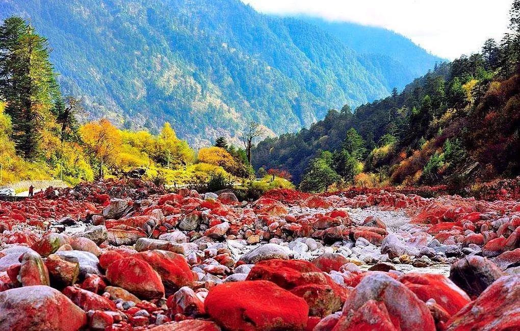 成都集合川藏線12日自駕游： 稻城亞丁-新都橋-布達拉宮12天自駕之旅