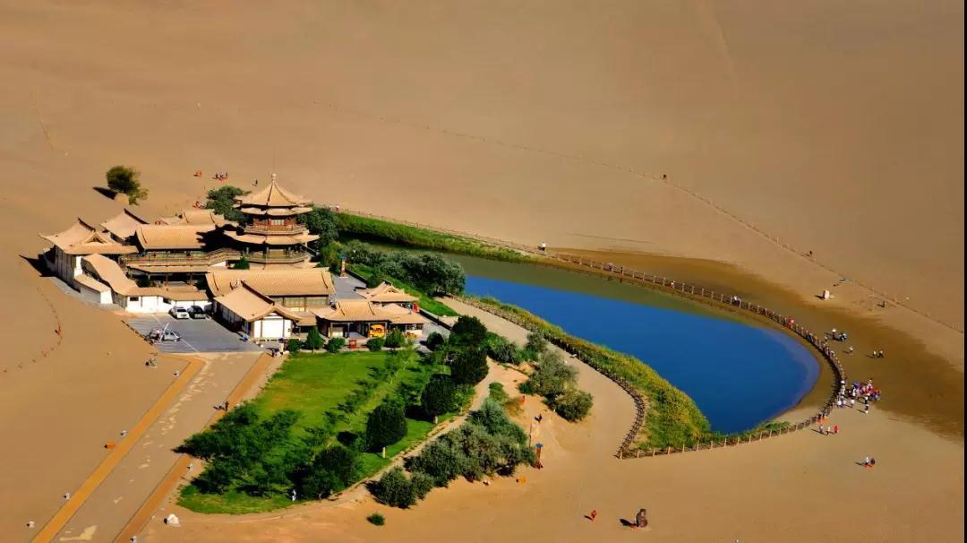 重庆出发甘肃青海13日自驾游：翡翠湖-嘉峪关-敦煌-张掖13日大环线西北自驾游