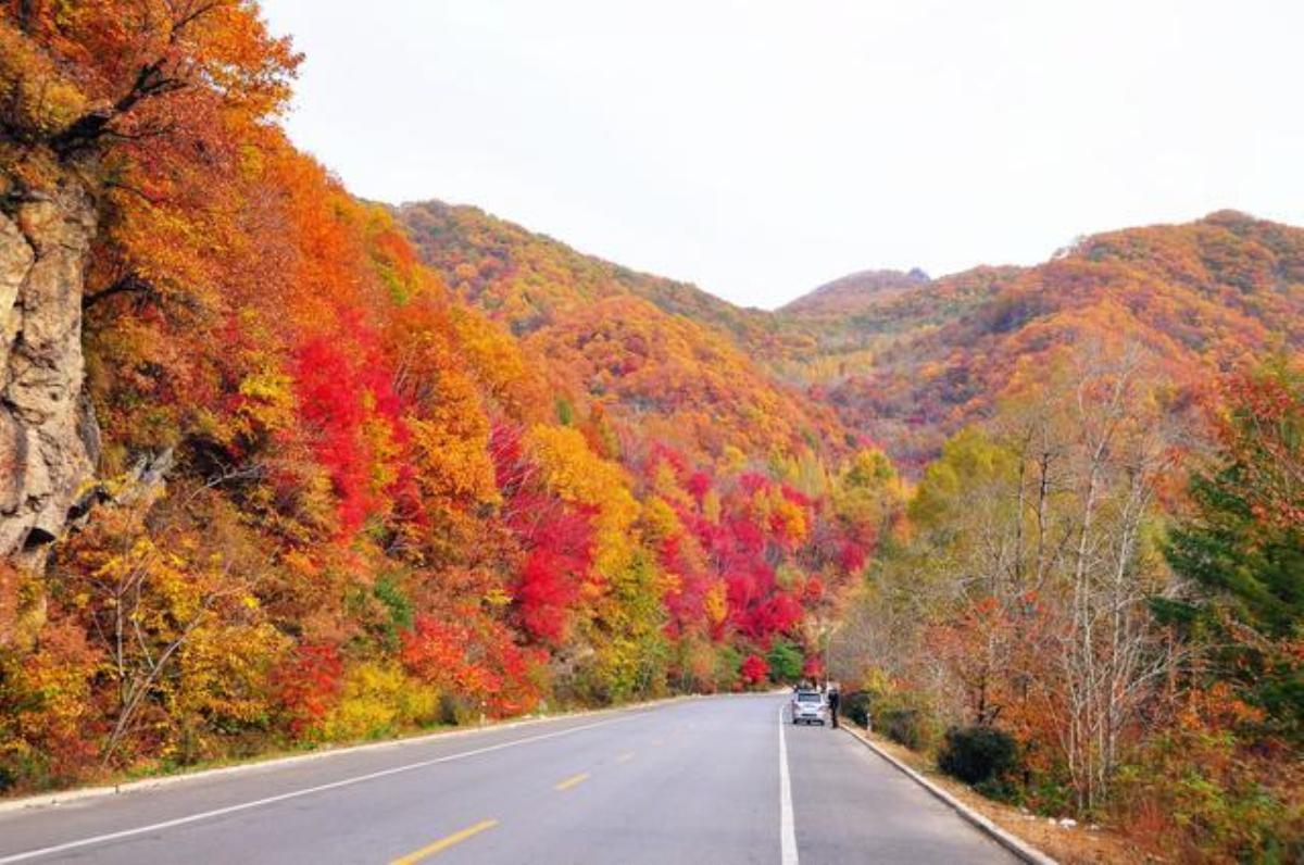 北京出发东北5日自驾游：红海滩、老边沟、云霞洞、赫图阿拉城5日自驾