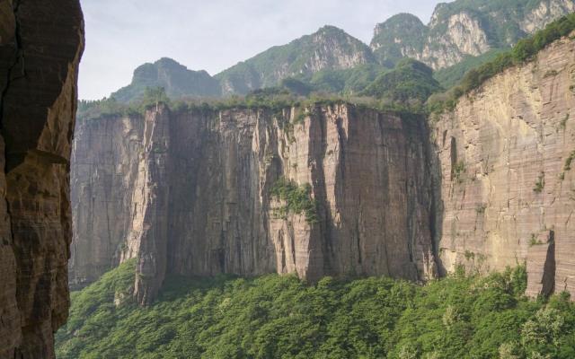 武汉出发河南挂壁公路4日自驾游:嵩山少林寺-南太行挂壁公路4日自驾游