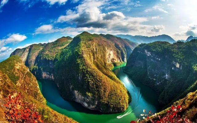 山东出发重庆湖北7日自驾游:重庆白帝城-天坑地缝-蚩尤九黎城-浦花暗河-宣恩狮子关经典美食之旅
