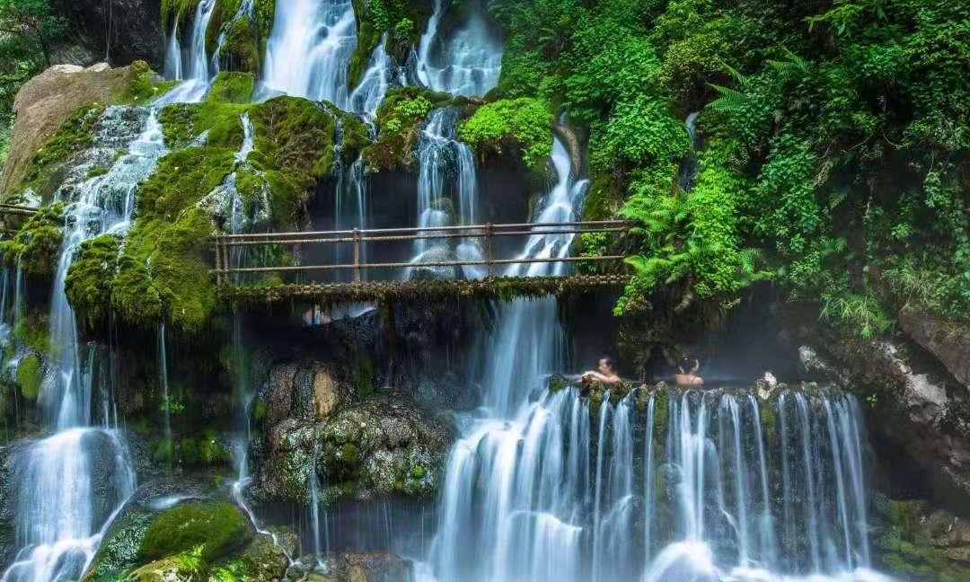 成都周边3日温泉自驾游：邛海-螺髻九十九里温泉瀑布-孟获城3日西昌自驾游