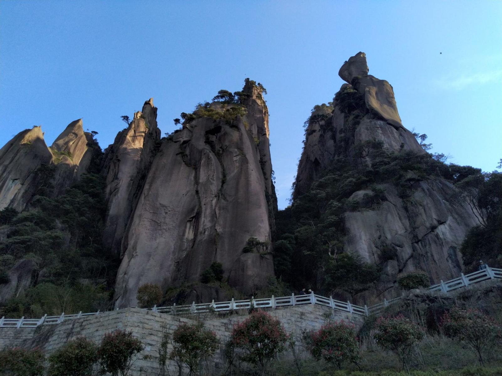 上饶三清山2日自驾路书：玉帘瀑布-三清山西海岸-阳光海岸-南清园2日自驾游