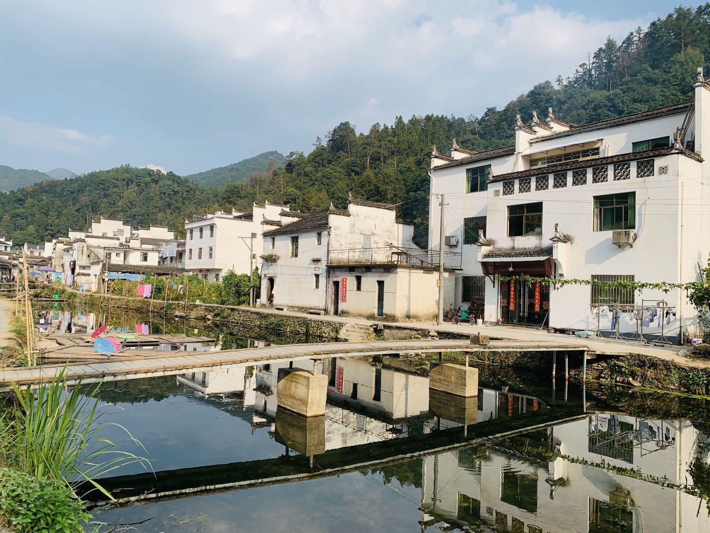 武汉出发江西婺源2日自驾路书：清风仙境-严田古樟-沱川理坑-篁村最美婺源2日自驾游