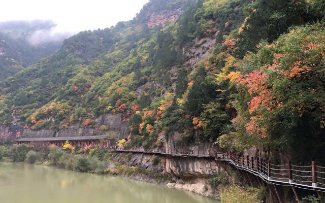 西安周边2日自驾路书:凤县灵官峡-紫柏山景区-万人羌族萨朗2日自驾游