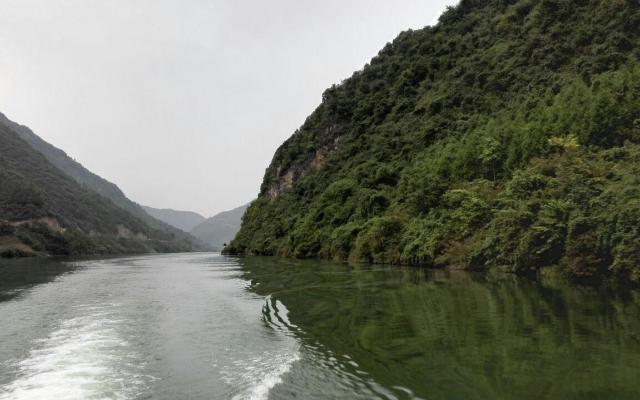 西安出发安康石泉2日自驾路书:石泉燕翔洞-汉江三峡-后柳水乡2日自驾游