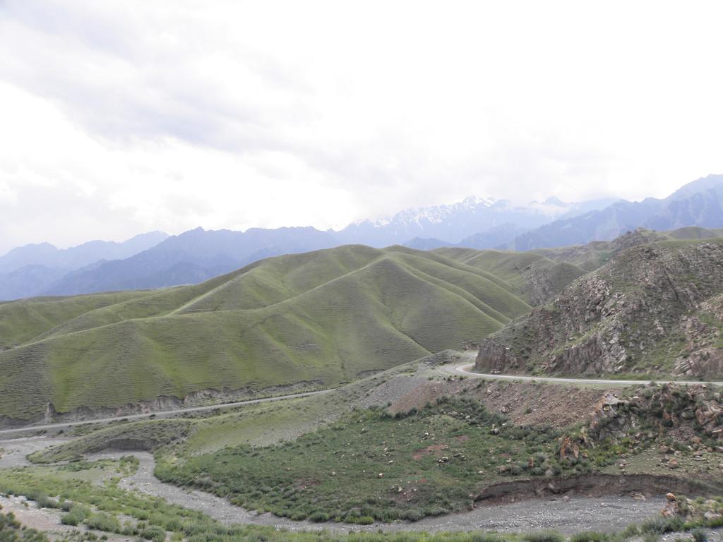 乌鲁木齐起止新疆伊犁8日自驾路书：独库公路-伊昭公路-赛里木湖-喀拉峻大草原8日自驾游