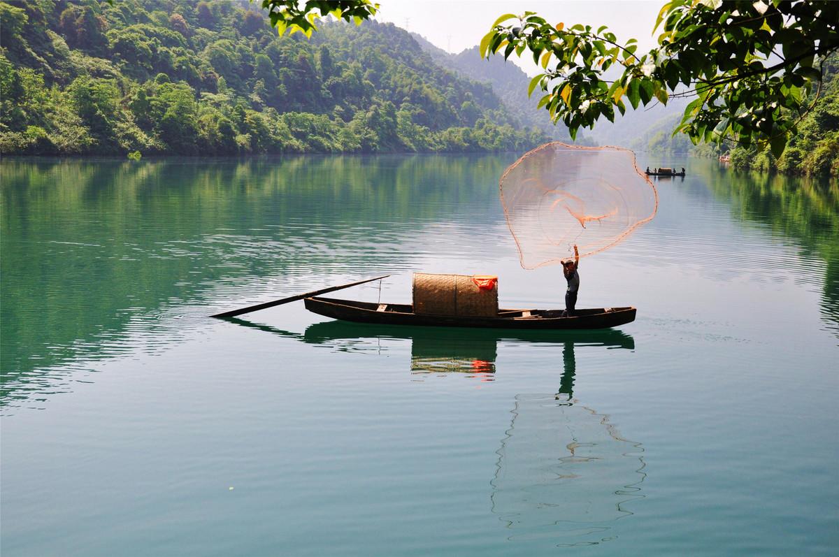 長(zhǎng)沙出發(fā)郴州兩日自駕路書：郴州東江湖、兜率巖、高椅嶺、永興銀樓、板梁古村二日自駕游