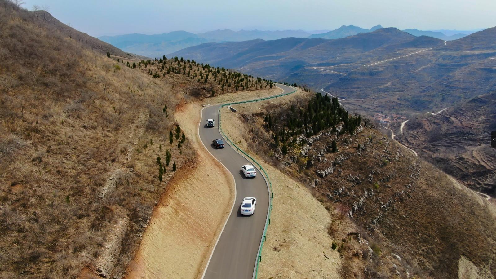 青島出發(fā)青州2日旅拍自駕游：坊茨小鎮(zhèn)-皇城玫瑰谷-黃花溪-齊魯天路2日周末游