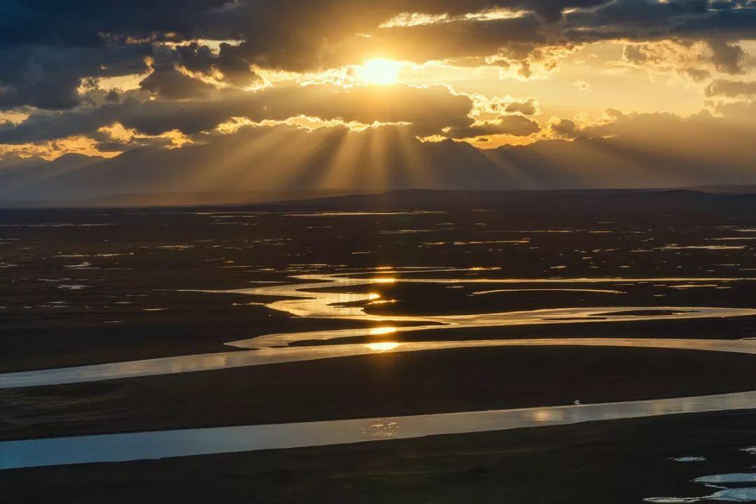 烏魯木齊集合新疆20日自駕游：喀納斯-禾木-賽里木湖-伊昭公路-獨(dú)庫(kù)南線-沙漠公路-喀什老城-帕米爾高原20日自駕游