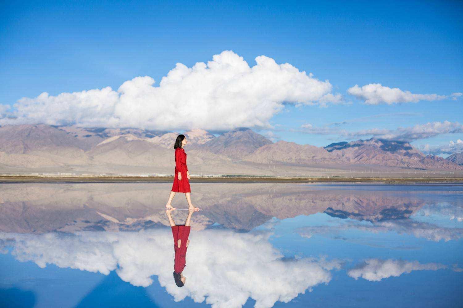 山東出發(fā)自駕大西北12日游：青海湖-茶卡鹽湖-小柴旦-水上雅丹-柴達(dá)木-艾肯泉-火星公路-月牙泉-敦煌莫高窟-七彩丹霞-平遙12日游