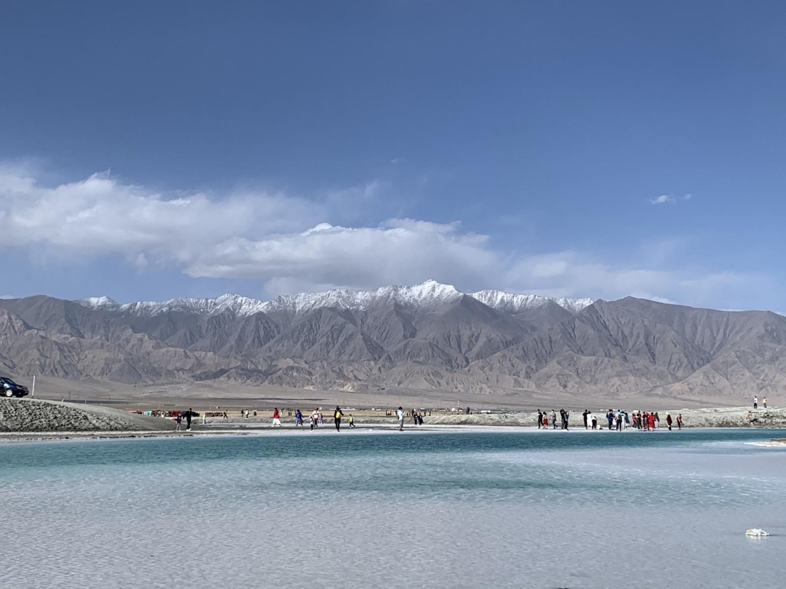 青海格爾木出發(fā)翡翠湖-東臺吉乃爾湖-烏素特水上雅丹地質(zhì)公園-U型公路一日游