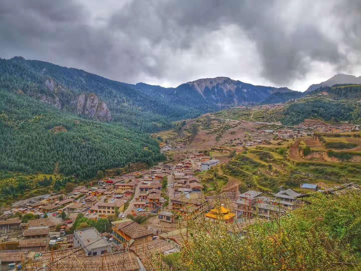 北京出發(fā)甘南12日自駕游：崆峒山-扎尕那-四姑娘山-臥龍大熊貓12日自駕游