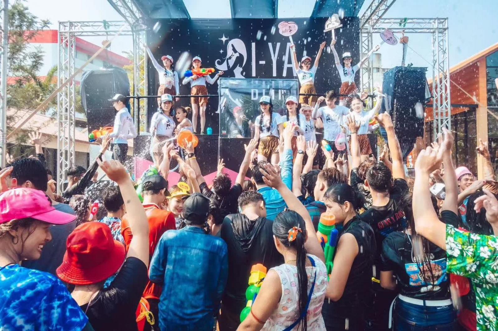 潑水節(jié)泰國(guó)清邁清萊拜縣10日自駕游：磨憨集合-老撾-泰國(guó)清邁-清萊-拜縣-金三角10日游