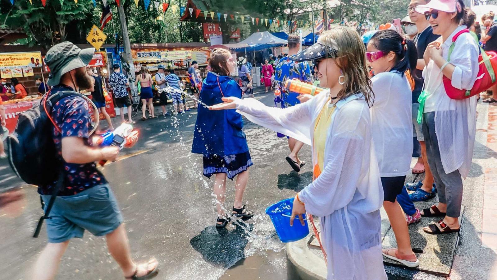 潑水節(jié)老撾泰國(guó)19日自駕游：老撾瑯勃拉邦-萬榮萬象-泰國(guó)芭提雅-曼谷-清邁清萊19日游