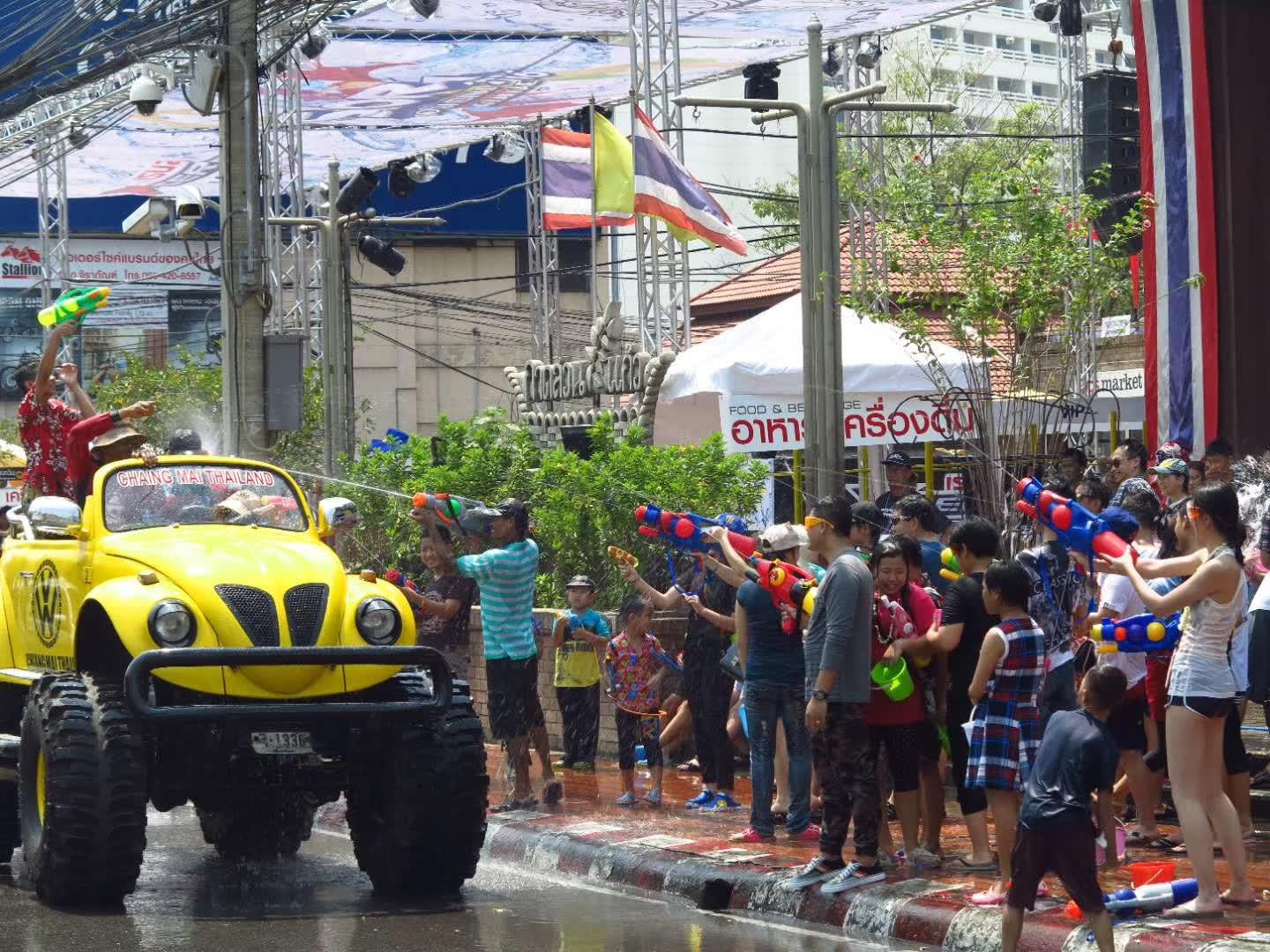 潑水節(jié)泰國(guó)老撾14日自駕游：泰國(guó)清邁清萊-素可泰-老撾萬象-萬榮-瑯勃拉邦14日潑水節(jié)自駕游