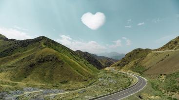 乌鲁木齐集合独库全景6日自驾游：S101-安集海大峡谷-独库公路全景-巴音布鲁克草原-罗布人村寨-博-推荐