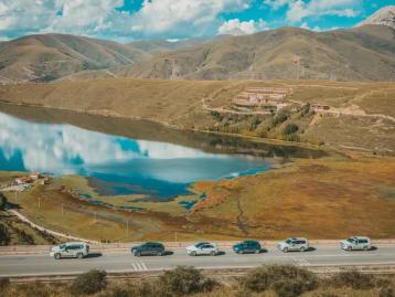 成都出发川西6日自驾游：措普沟-勒通古镇-丁真家乡理塘-措卡湖-卡萨湖-格萨尔王城-姊妹湖6日自驾游