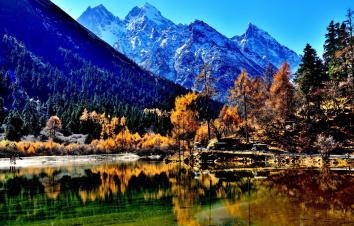 成都出发川西4日自驾游：彝海丨灵山寺丨荷花海丨新都桥4日自驾游-游推荐