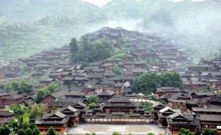 桂林集合黔东南7日自驾游：龙脊梯田-大小七孔-岜沙苗寨-千户苗寨-镇远古镇环线自驾游自驾游