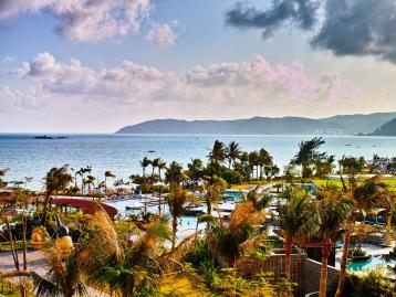 海南醉美环岛，扬帆出海，品尝海鲜大餐6天5晚落地自驾游