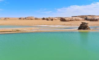 西寧集合青海甘肅內(nèi)蒙11日西北自駕游：青海湖-額濟納-敦煌-大柴旦自駕游賞世界級秋景自駕游