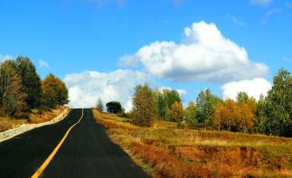 山東出發(fā)內(nèi)蒙6日自駕游：熱阿線-黃崗梁-阿斯哈圖石林-達(dá)里湖黃金周賞秋自駕游