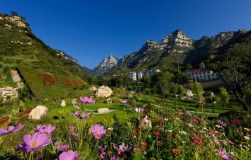 北京出发石家庄自驾游：漫山花溪谷-土门关驿道小镇2日北京周边游-游推荐