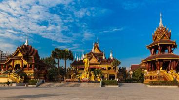 成都出发云南7日自驾游：西双版纳-傣族园-望天树-抚仙湖7日傣族风情自驾游-推荐