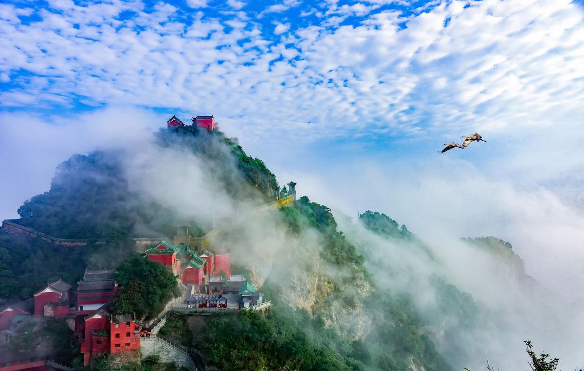 山东出发湖北6日自驾游：武当山-神农架-三峡大坝-水上公路休闲游自驾游