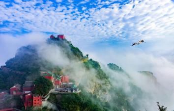 山东出发湖北6日自驾游：武当山-神农架-三峡大坝-水上公路休闲游-游推荐