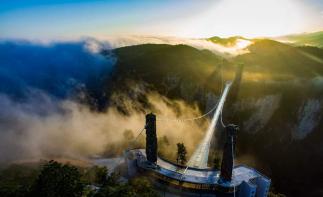 湖南長沙周邊自駕游：張家界大峽谷-壺瓶山風(fēng)景區(qū)2日體驗驚險刺激周末游自駕游