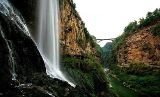 長(zhǎng)沙出發(fā)貴州6日自駕游：馬嶺河大峽谷-萬峰林-黃果樹瀑布-西江千戶苗寨6日山水游自駕游