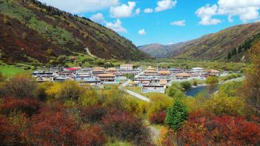 重庆出发川西甘南精致小环线：米亚罗-神座村-郎木寺-扎尕那5日自驾游-推荐