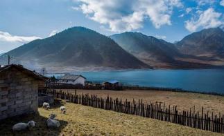 成都出發(fā)周邊2日自駕游：孟獲城-冶勒湖2日周末自駕游自駕游