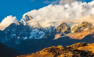 重慶4日周邊自駕游：瑪嘉溝-四姑娘山-米亞羅賞秋4日川西秋色自駕游自駕游