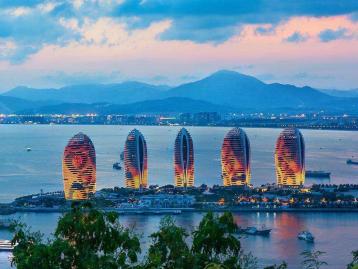 广东出发海南三亚6天自驾游：西岛-亚龙湾热带天堂-红色娘子军纪念园6天轻奢游