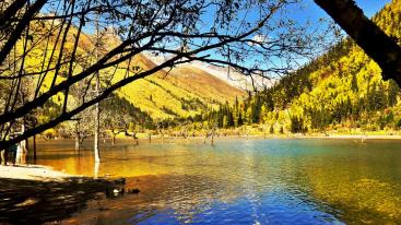 武汉出发米亚罗毕棚沟6天自驾游：经典雪山森林无边秋色-推荐