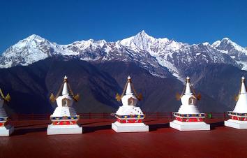 成都出發(fā)川西大香格里拉12日環(huán)線(xiàn)自駕游：稻城亞丁-梅里雪山-麗江-瀘沽湖12日大環(huán)線(xiàn)-游推薦