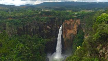 中山出发韶关3日自驾游：英德仙桥地下河、乳源大峡谷、挑战玻璃桥通天梯3天自驾游-推荐