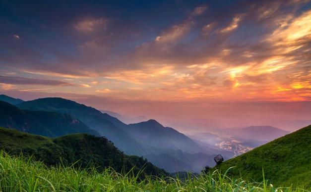 武汉出发江西3日自驾游：石溪百鸟园-泡温泉-武功山登顶3日武汉周边自驾游