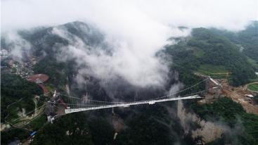 江苏出发湘西7日自驾游：凤凰古城-张家界大峡谷-挑战玻璃栈道7日游-推荐