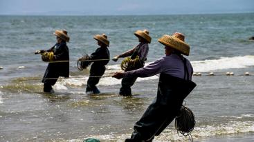 周末中山周边自驾游：相约阳春春湾石林、挑战玻璃栈道、阳西拖网捕鱼2天自驾-推荐
