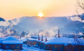 哈爾濱集合東北8日落地游：雪鄉(xiāng)-威虎寨-長(zhǎng)白山-老里克湖-萬(wàn)科滑雪場(chǎng)8日落地冬季游自駕游
