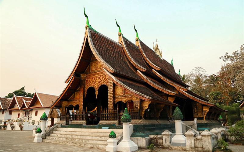 全国出发老挝8日自驾游：琅勃拉邦-万荣万象-光西瀑布8日东南亚自驾之旅