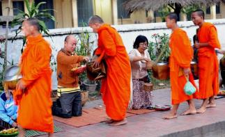 磨憨口岸出发老挝7日自驾游：琅勃拉邦-万荣7天自驾静谧老挝自驾游