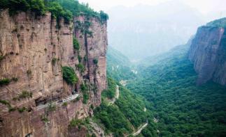 鄭州集合晉豫6日自駕游:郭亮村-掛壁公路-打鐵花-龍門石窟-少林寺6天休閑自駕游自駕游